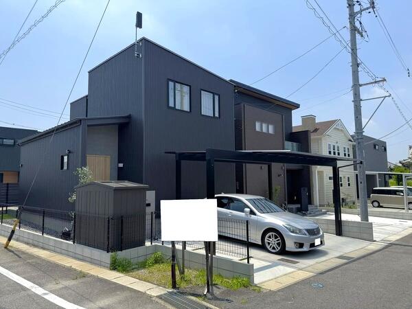 ヘキサー＆マツモト物置