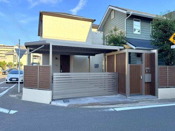 プライバシーを守りながらも、開放感を感じられるデザイン