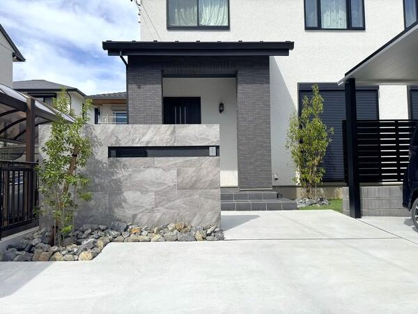 YKK プレーンルーフの新築外構