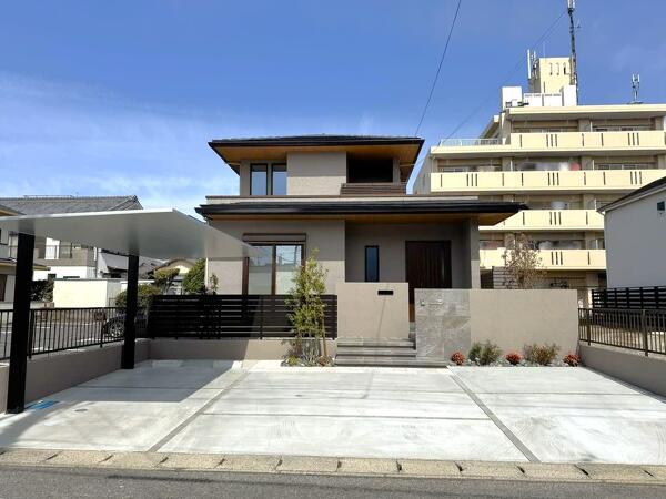 シンプル＆シックな落ち着いた雰囲気のある新築外構